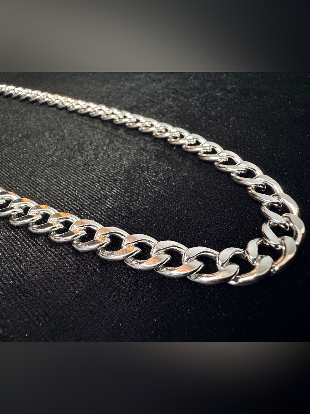 Bold Cuban necklace 22in 8mm. Premium WG plating.